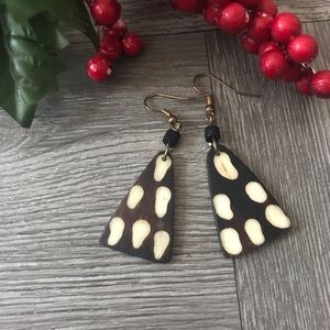 African ethnic cow bone curved earrings
